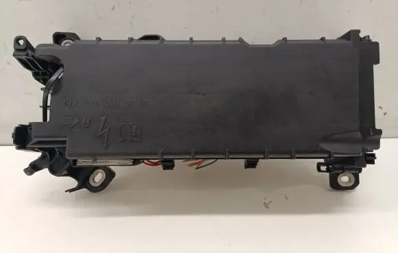 Mercedes-Benz CLA C117 X117 W117 Fuse module A2465400140