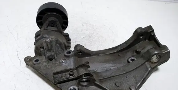 Citroen C5 Generator/alternator bracket 9682367380