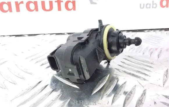 Nissan Qashqai Headlight level adjustment motor 92001203