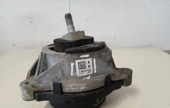BMW M4 F82 F83 Engine mount bracket 2284817