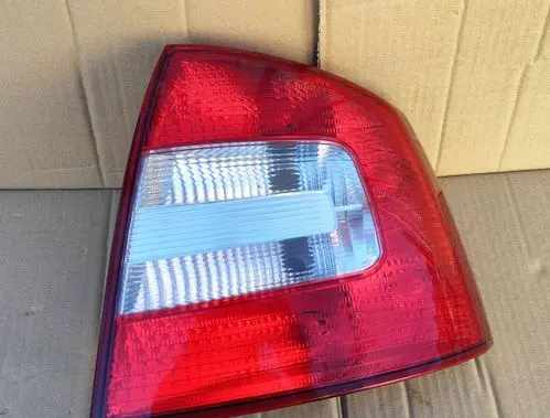 Skoda Octavia Mk2 (1Z) Rear/tail lights 1Z5945096B VP4SHX13404B 1Z5945112B