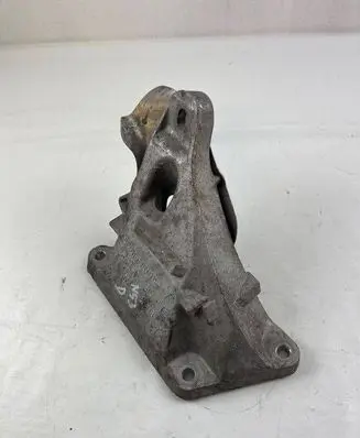 BMW 3 E90 E91 Engine mounting bracket 6765004 24168110
