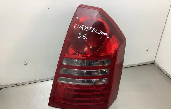 Chrysler 300 - 300C Rear/tail lights E110213