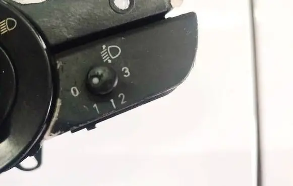 Audi A4 S4 B6 8E 8H Headlight level height control switch 0184581