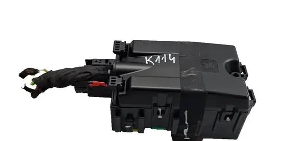 DS Automobiles 3 Crossback Fuse module 9806192580