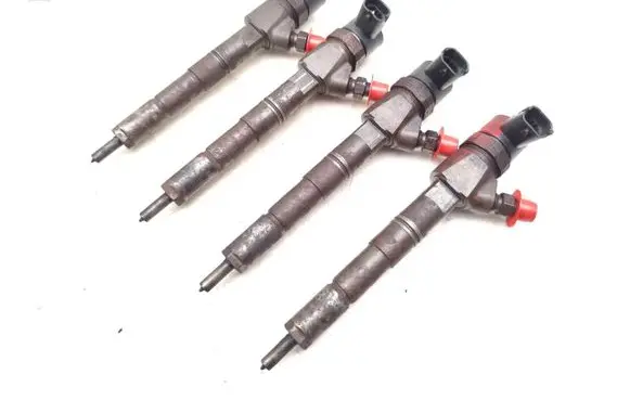 Opel Insignia A Fuel injectors set 0445110327