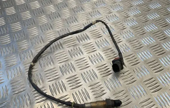 Audi Q7 4L Lambda probe sensor 057906262F