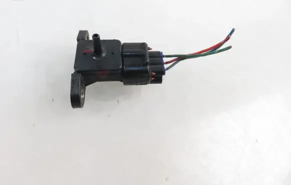 Daihatsu YRV Turbo air boost pressure sensor 0798004970 8942197401