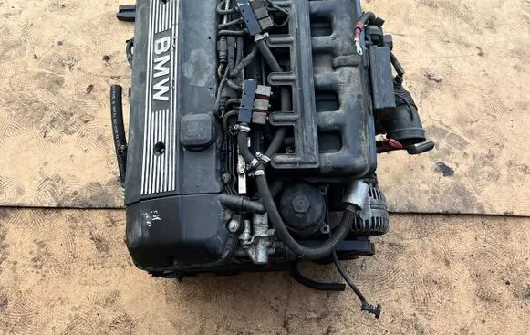 BMW 5 E60 E61 Engine M54B25