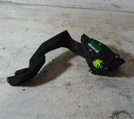 Audi A8 S8 D3 4E Accelerator throttle pedal 4E1723523E