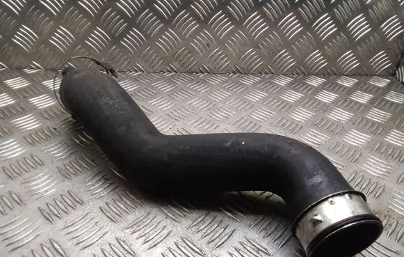 Audi A4 S4 B7 8E 8H Intercooler hose/pipe 8E0145737F