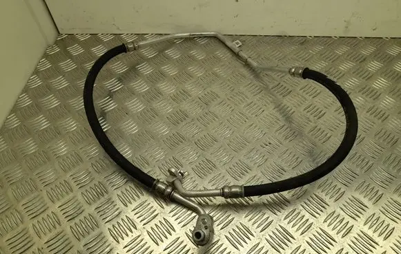 Air conditioning (A/C) pipe/hose