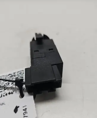 Mercedes-Benz E W211 Brake pedal sensor switch 0015454009