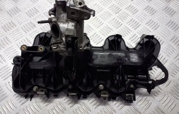 Citroen C5 Intake manifold 9659449480