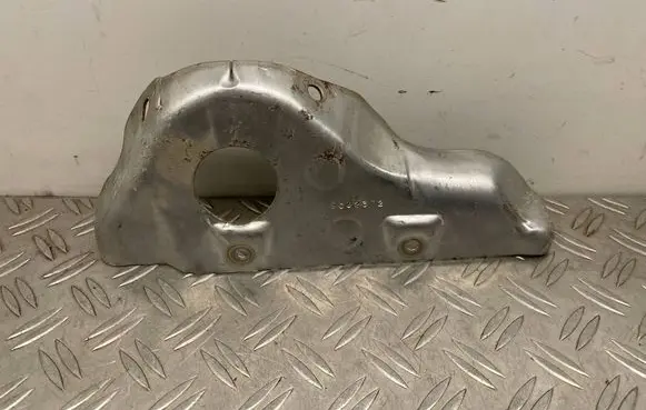Lincoln MKZ II Exhaust heat shield DA8Z9A462B