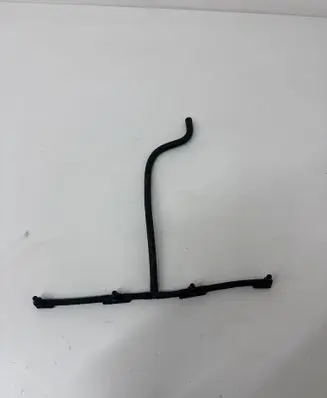 Opel Insignia A Fuel injector supply line/pipe 