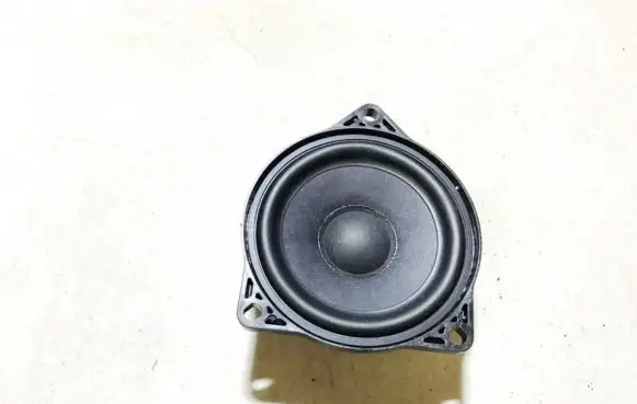 Tesla Model 3 Front door speaker 107974200a 1079742-00-a