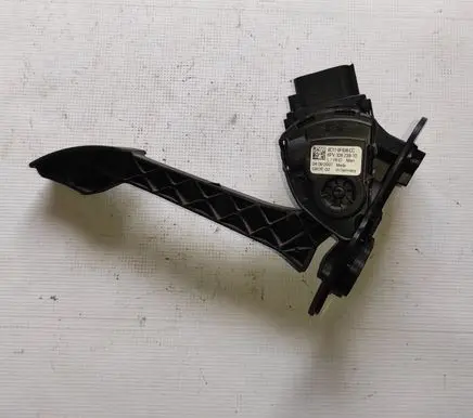 Ford Transit Accelerator throttle pedal 6C119F836CC 6C119966AA