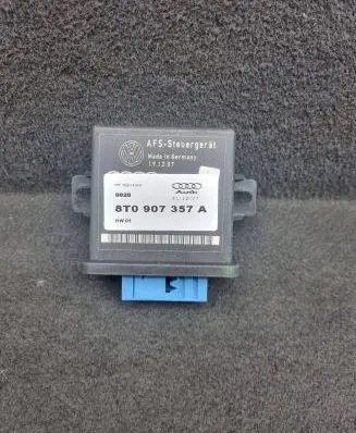 Audi A4 S4 B8 8K Light module LCM 8T0907357A