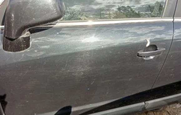 Opel Antara Front door