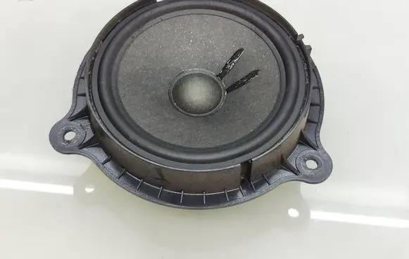 Renault Trafic III (X82) Front door speaker 281569368R A4538270200 H014082R