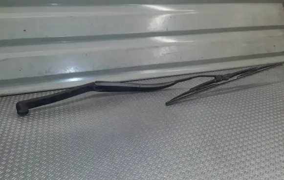 Hyundai Sonata Windshield/front glass wiper blade 