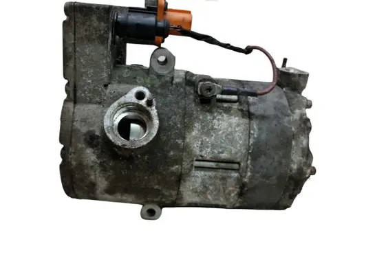 Volkswagen Golf VII Air conditioning (A/C) compressor (pump) 12E820803E
