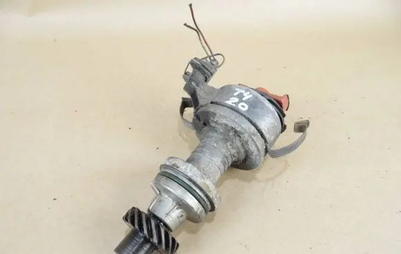 Volkswagen Transporter - Caravelle T4 Spark distributor 0237520048