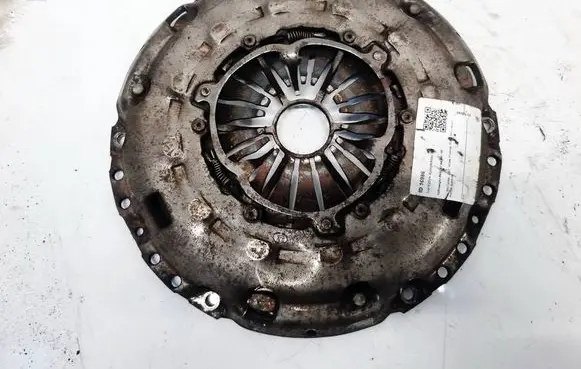 Volkswagen PASSAT B6 Pressure plate 