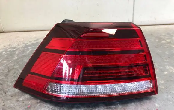 Volkswagen Golf VII Rear/tail lights 5G0945095QBILI 5G0945095Q