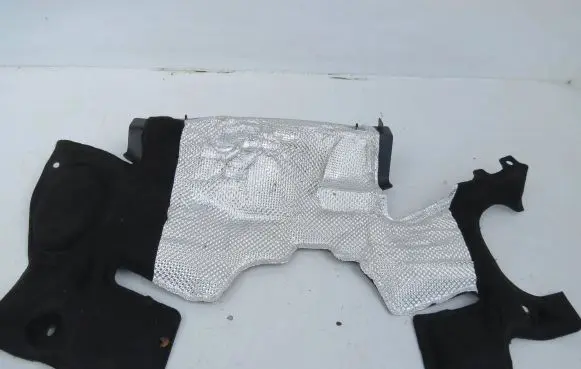 Volvo XC60 Heat shield in engine bay 31442752