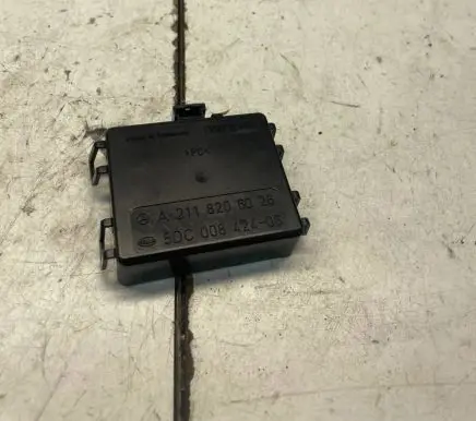 Mercedes-Benz E W211 Rain sensor A2118206026 5DC00842406 73628104