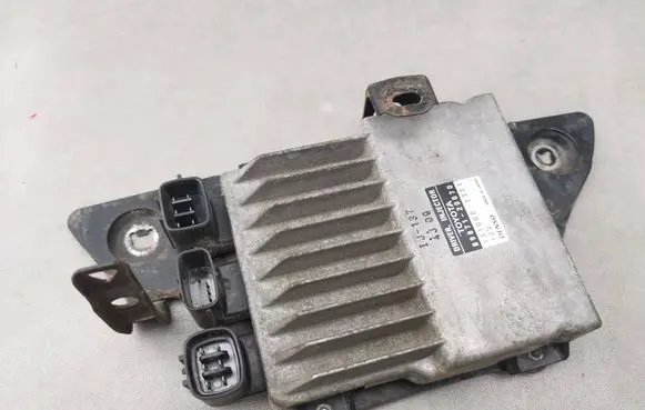 Toyota RAV 4 (XA30) Fuel injection control unit/module 8987120070 1310001371
