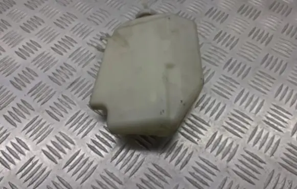 Honda Civic Windshield washer fluid reservoir/tank