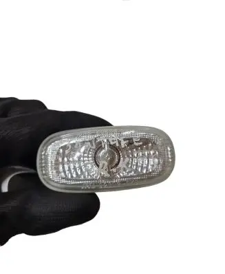 Hyundai Santa Fe Front fender indicator light 923033K0