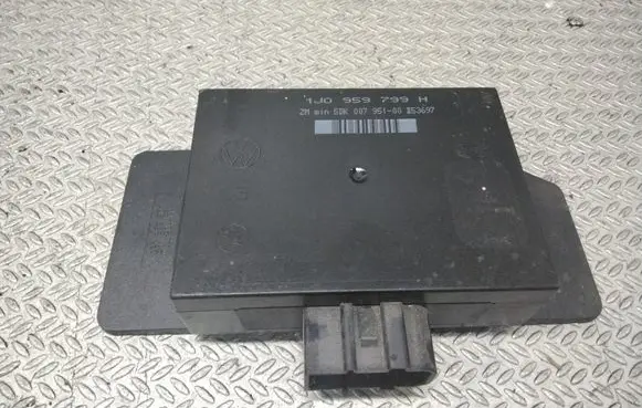 Volkswagen Golf IV Comfort/convenience module 1J0959799H