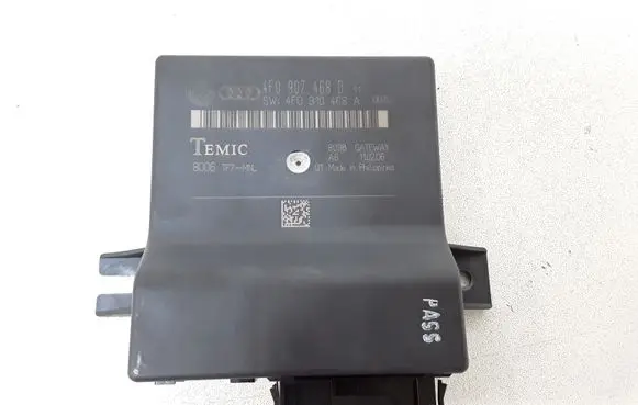 Audi A6 S6 C6 4F Gateway control module 4F0907468D