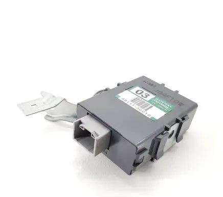 Lexus GS 300 400 430 Gateway control module 8911130010