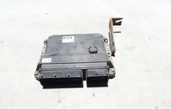 Lexus IS 220D-250-350 Engine control unit/module 8966153701 1758009481
