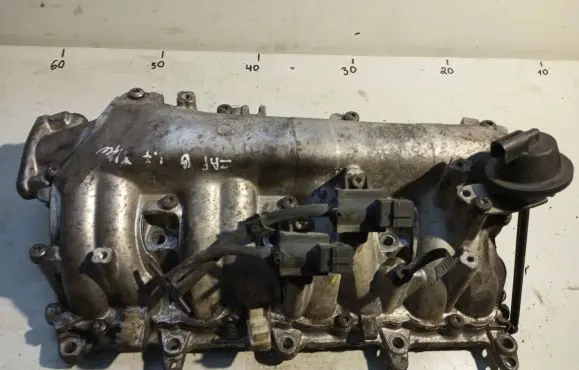Opel Zafira B Intake manifold 8973858233 700995020