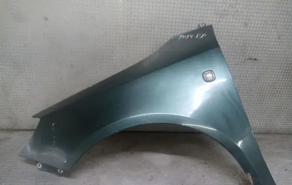 Skoda Roomster (5J) Fender