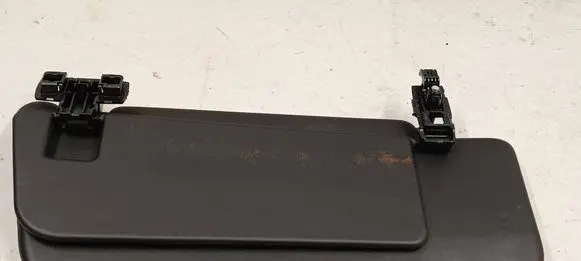 Sun visor