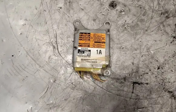 Toyota Yaris Airbag control unit/module 8917052730 2310004000