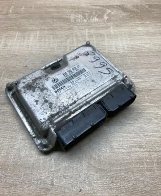 Seat Toledo II (1M) Engine control unit/module ECU 038906012AT 0281010062