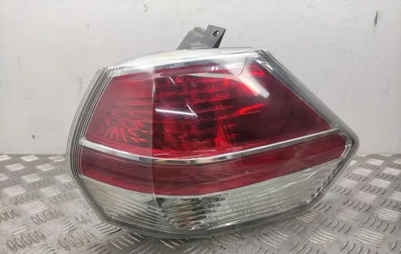 Nissan X-Trail T32 Rear/tail lights