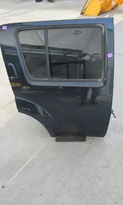 Nissan Pathfinder R51 Rear door sdtfr65fd9i8uhyuiu