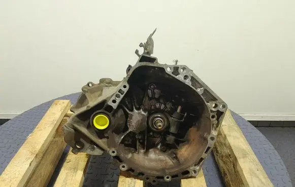 Toyota Aygo AB10 Manual 6 speed gearbox 20TT01