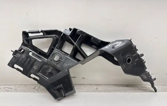 Volkswagen Golf VIII Front bumper mounting bracket 5H0807050D