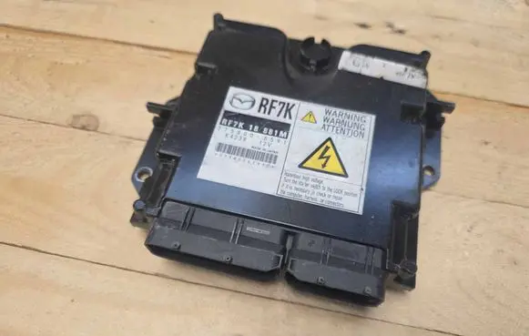 Mazda 6 Engine control unit/module RF7K18881M