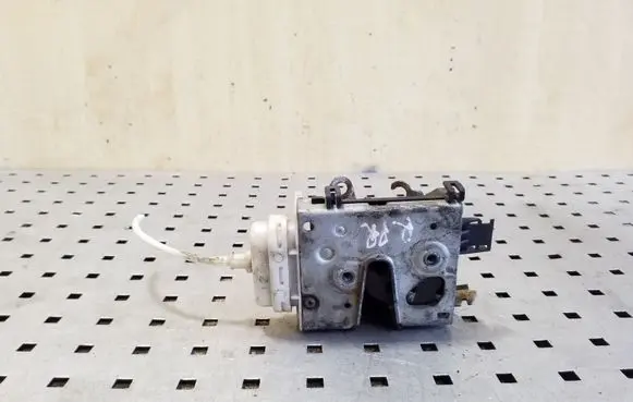 Audi A6 S6 C4 4A Front door lock 4A1837016J